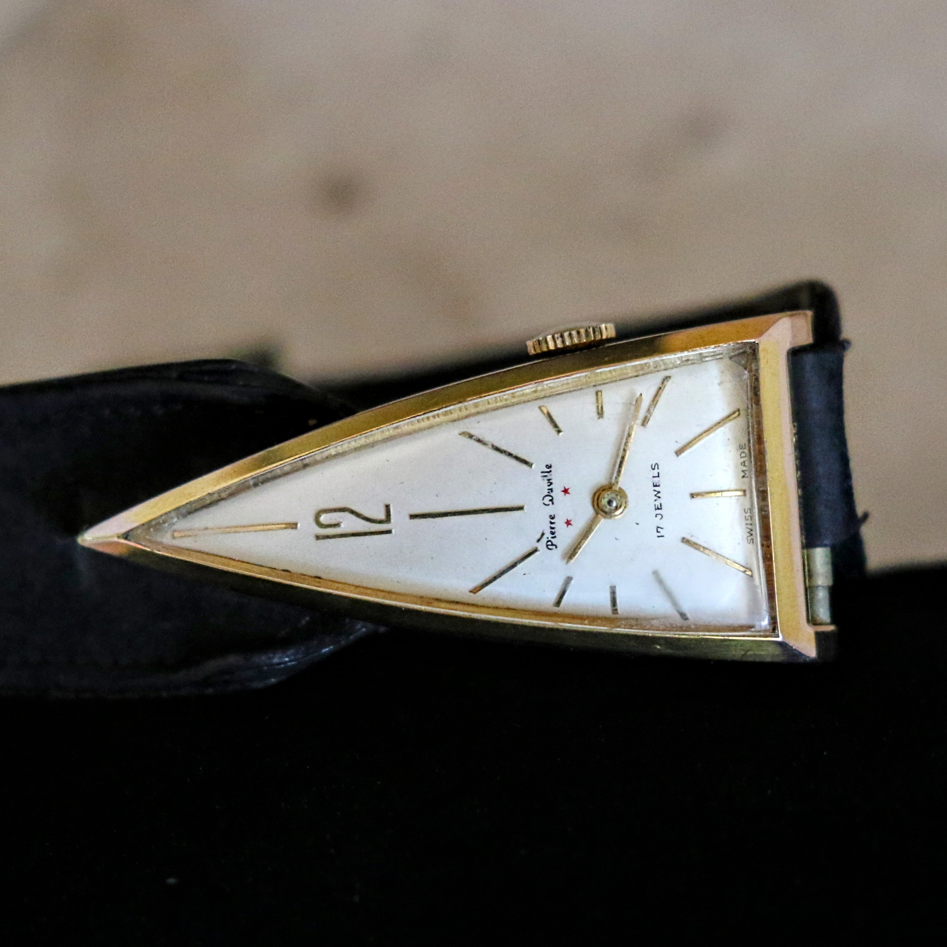 Triangle Watch Retro PIERRE DUVILLE “A Parabolic Watch” 17 Jewels Triangle Vintage Wristwat ...
