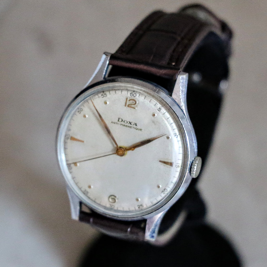 1950s Jumbo Chronograph Suisse Javil Wristwatch in 37mm Solid 18ct Pink Gold Case with Landeron Cal 48