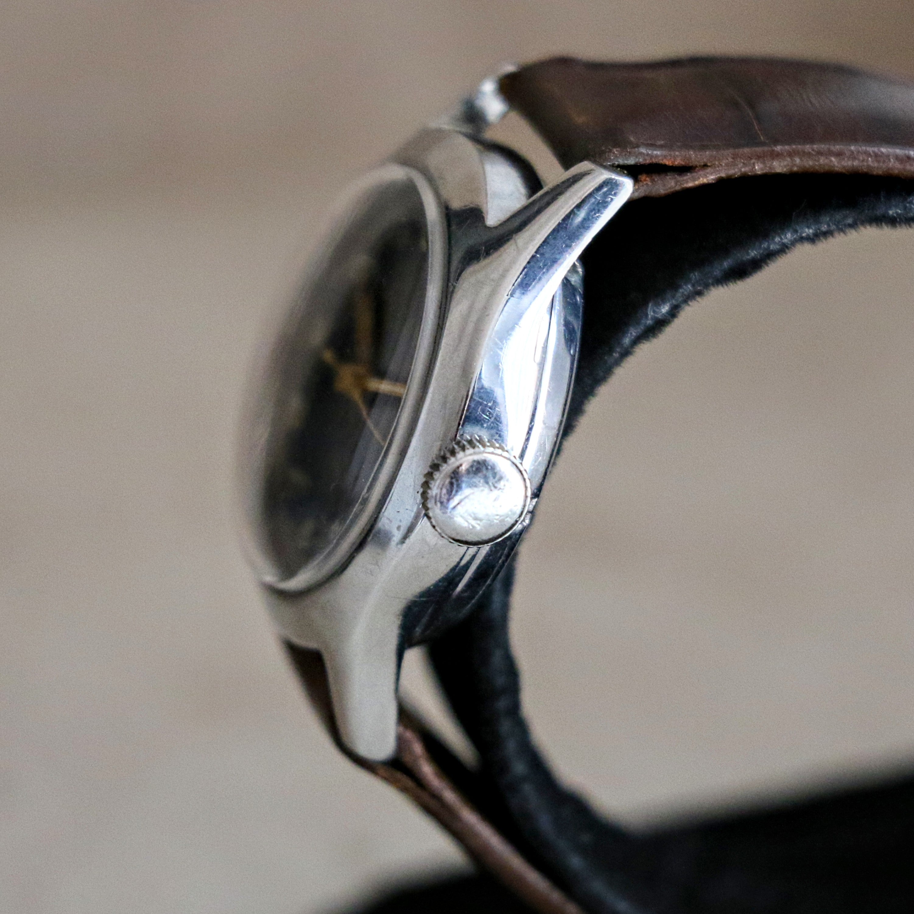 RENSIE Bumper Automatic Wristwatch by A. Raymond LTD. 17 Jewels Military Style Watch