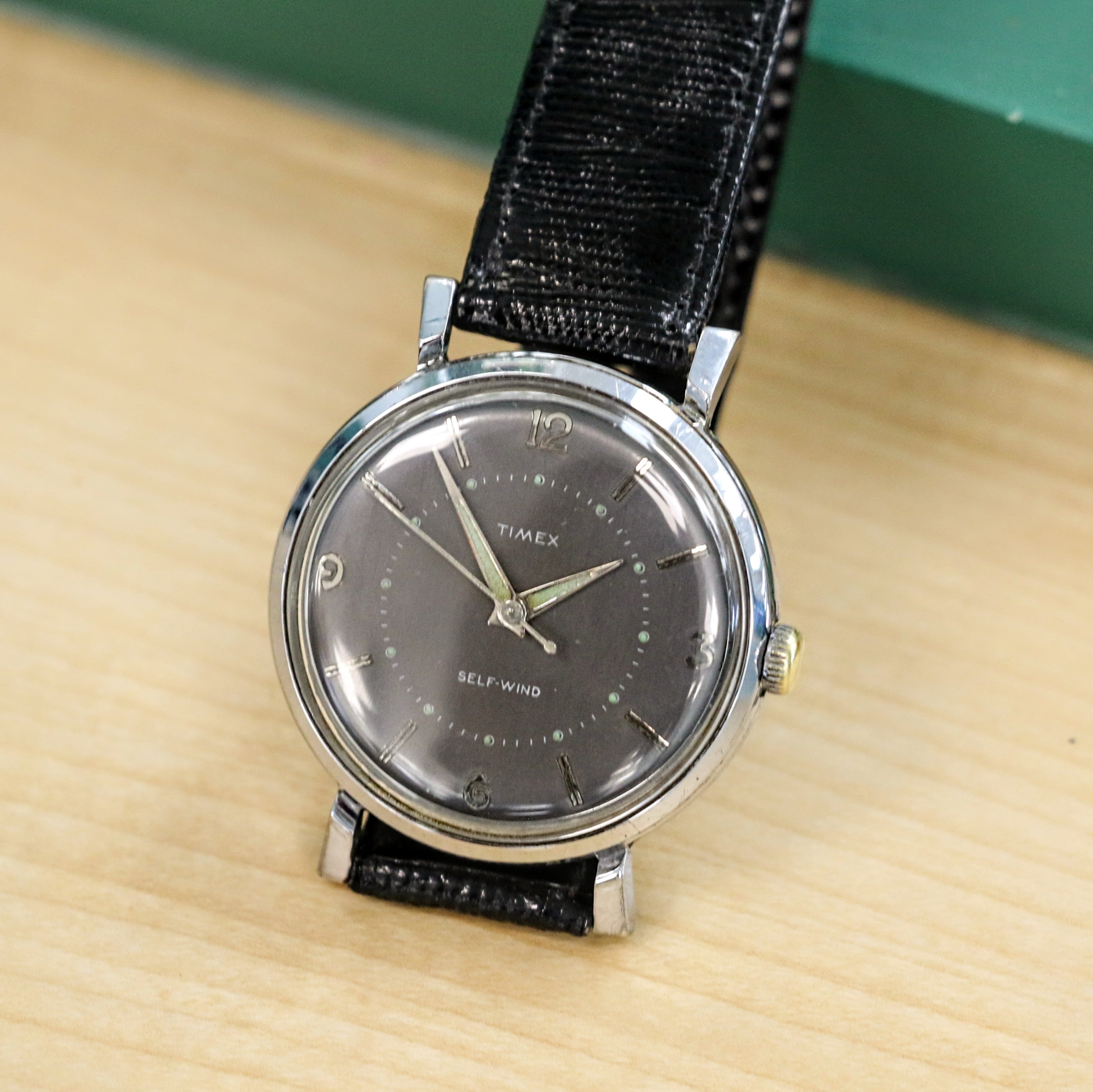 Vintage Timex Self-Wind Automatic Watch 36.5mm Waterproof Case & Fancy Lugs Wristwatch