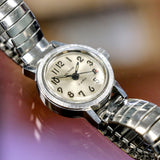 Vintage Ladies WALTHAM Wristwatch 17 Jewels Watch Stainless Steel Flex Bracelet