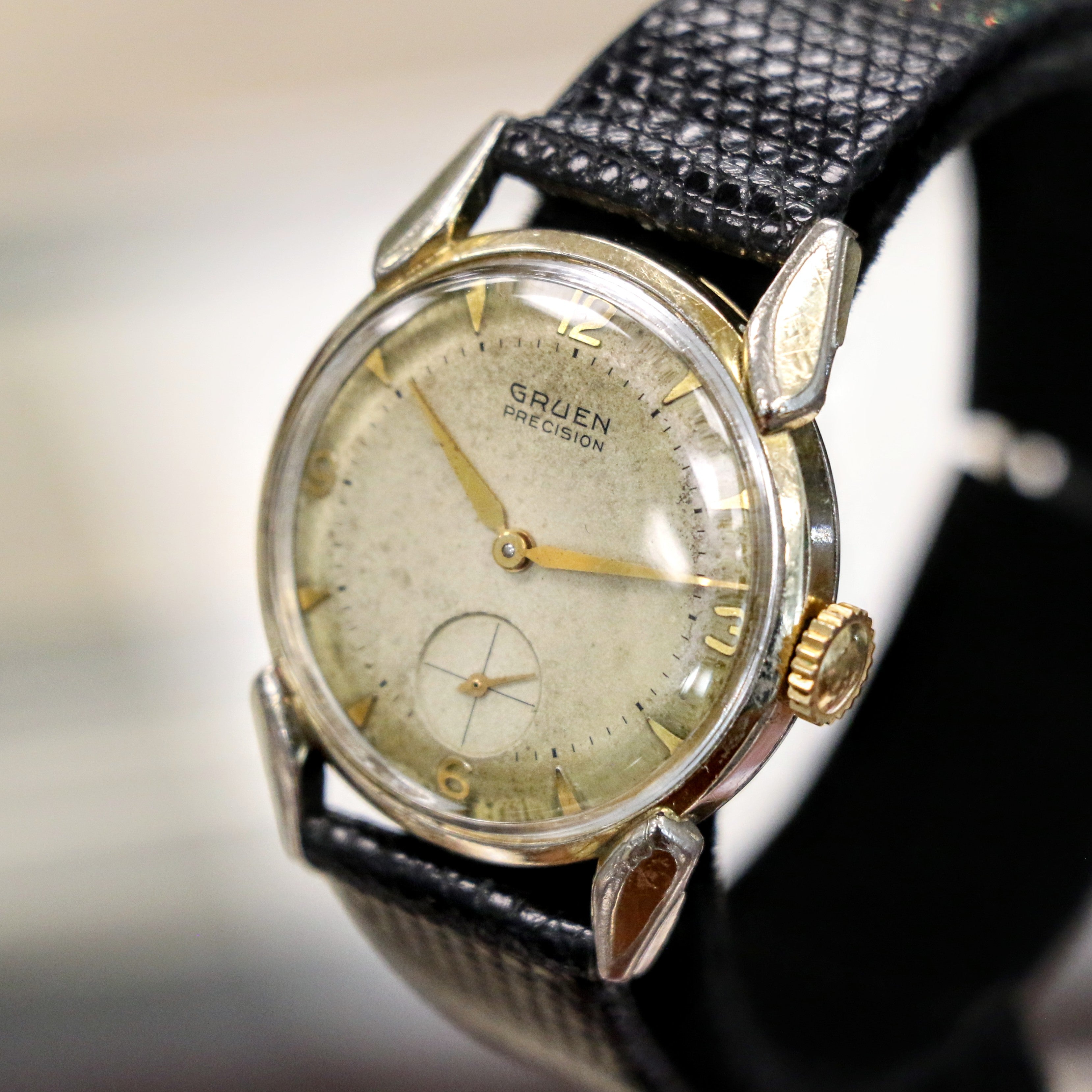 1956 GRUEN Precision Wristwatch 17 Jewels 415 Style 973 Fancy