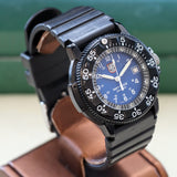Vintage LUMINOX Navy Seals Watch 200m/660ft Blue Dial Date Indicator Wristwatch