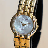 Vintage GRUEN Precision Ladies Watch Mother of Pearl Dial Quartz Wristwatch