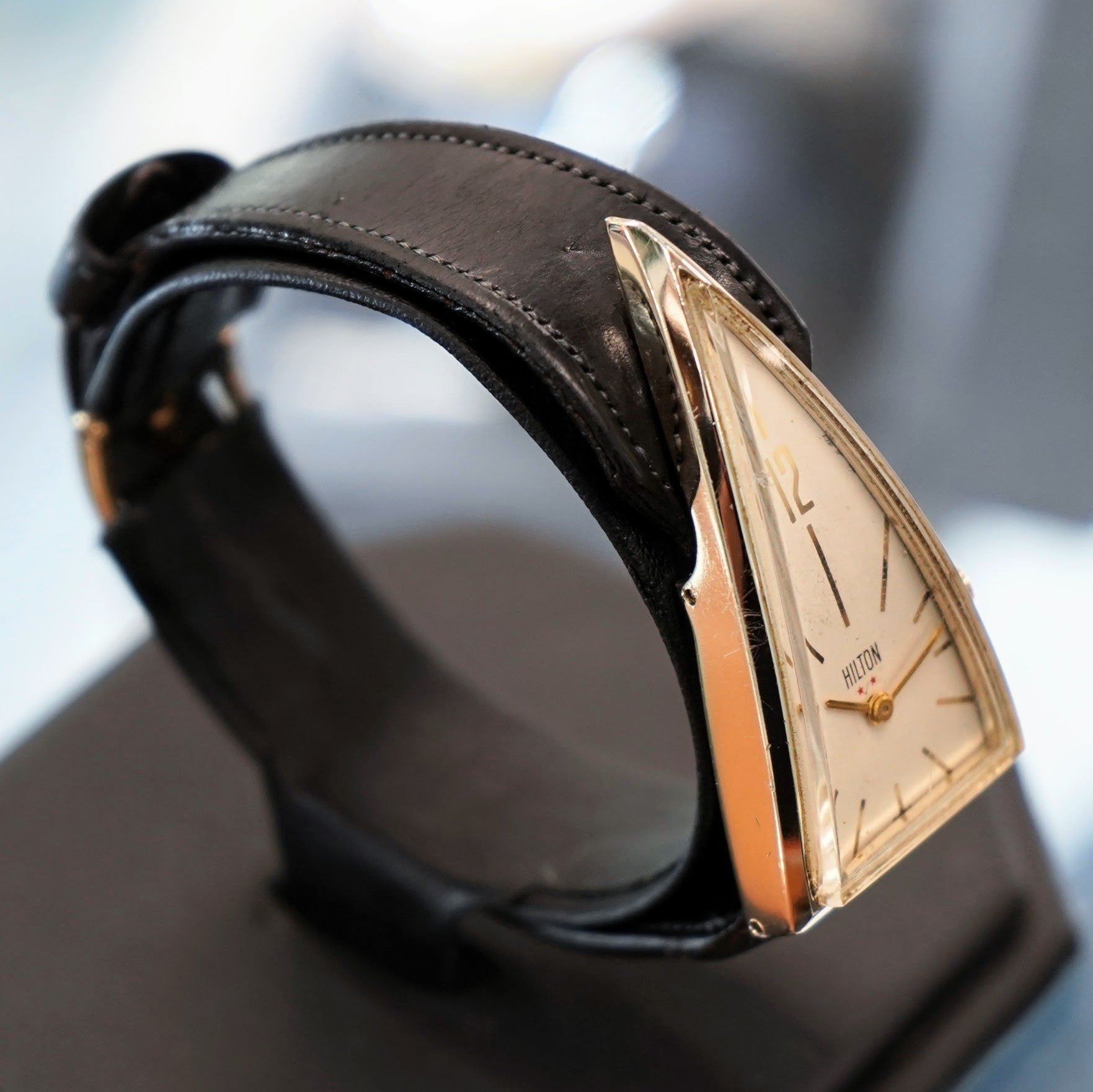 Triangular Watches Vintage HILTON “A Parabolic Watch” 17 Jewels Triangle Wristwatch Swiss ...