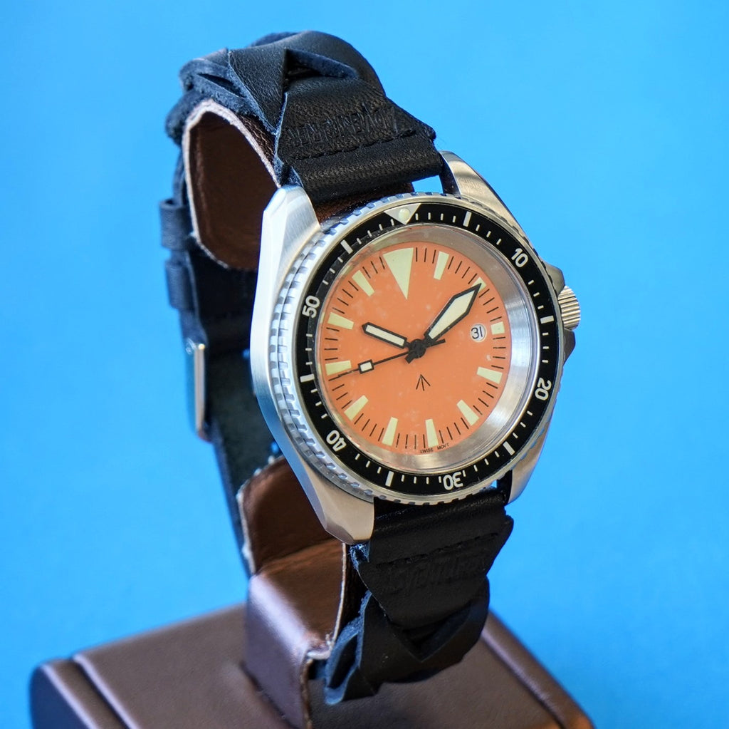 NOS! British Military Style Diver Watch Date Indicator Quartz Wristwat ...