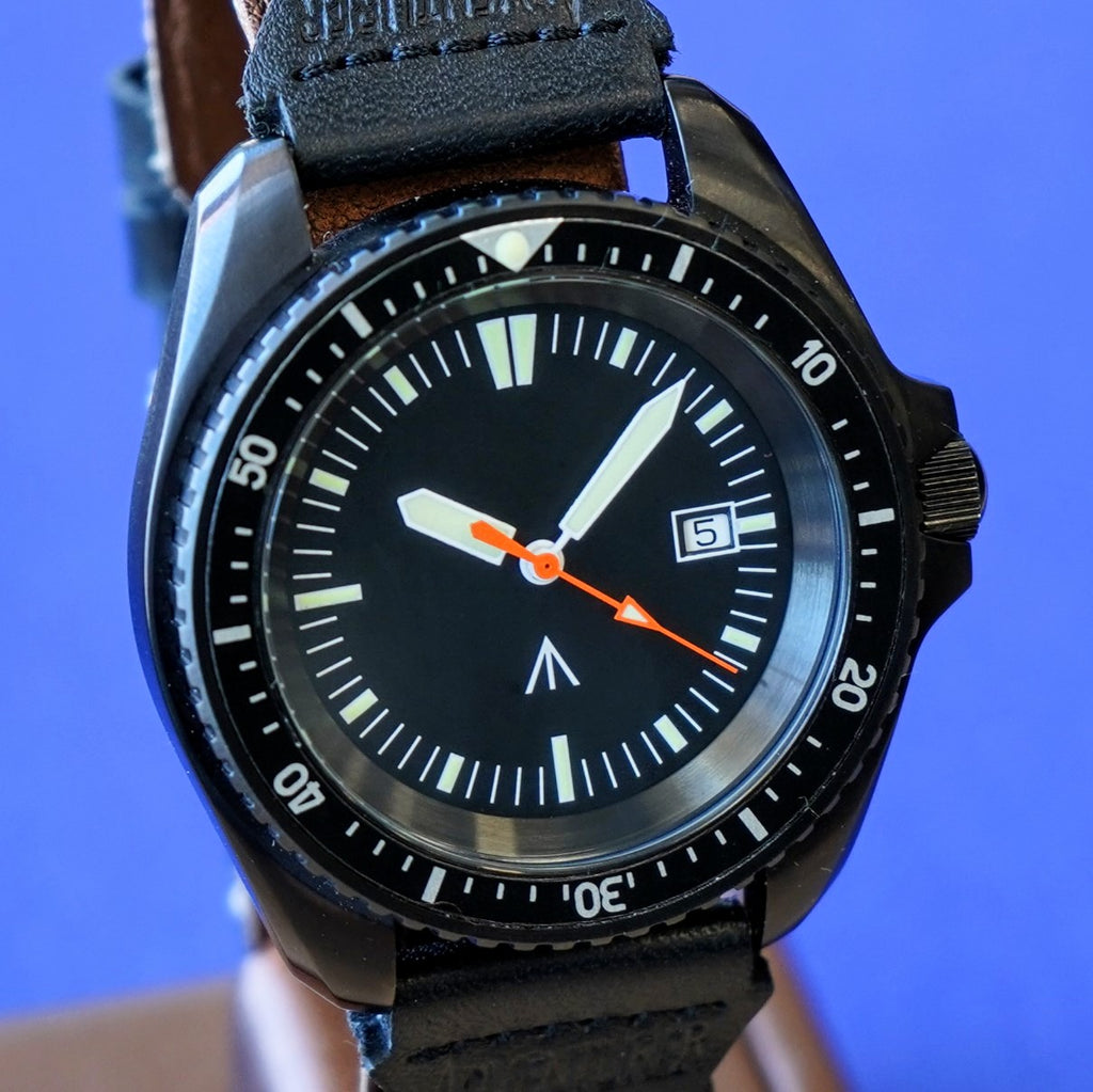 NOS! British Military Style Diver Watch Date Indicator Quartz Wristwat ...