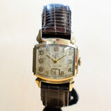 1947 ELGIN De Luxe Watch Durapower 17 Jewels Grade 555 Wristwatch 10K GF Fancy Case