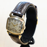 1947 ELGIN De Luxe Watch Durapower 17 Jewels Grade 555 Wristwatch 10K GF Fancy Case