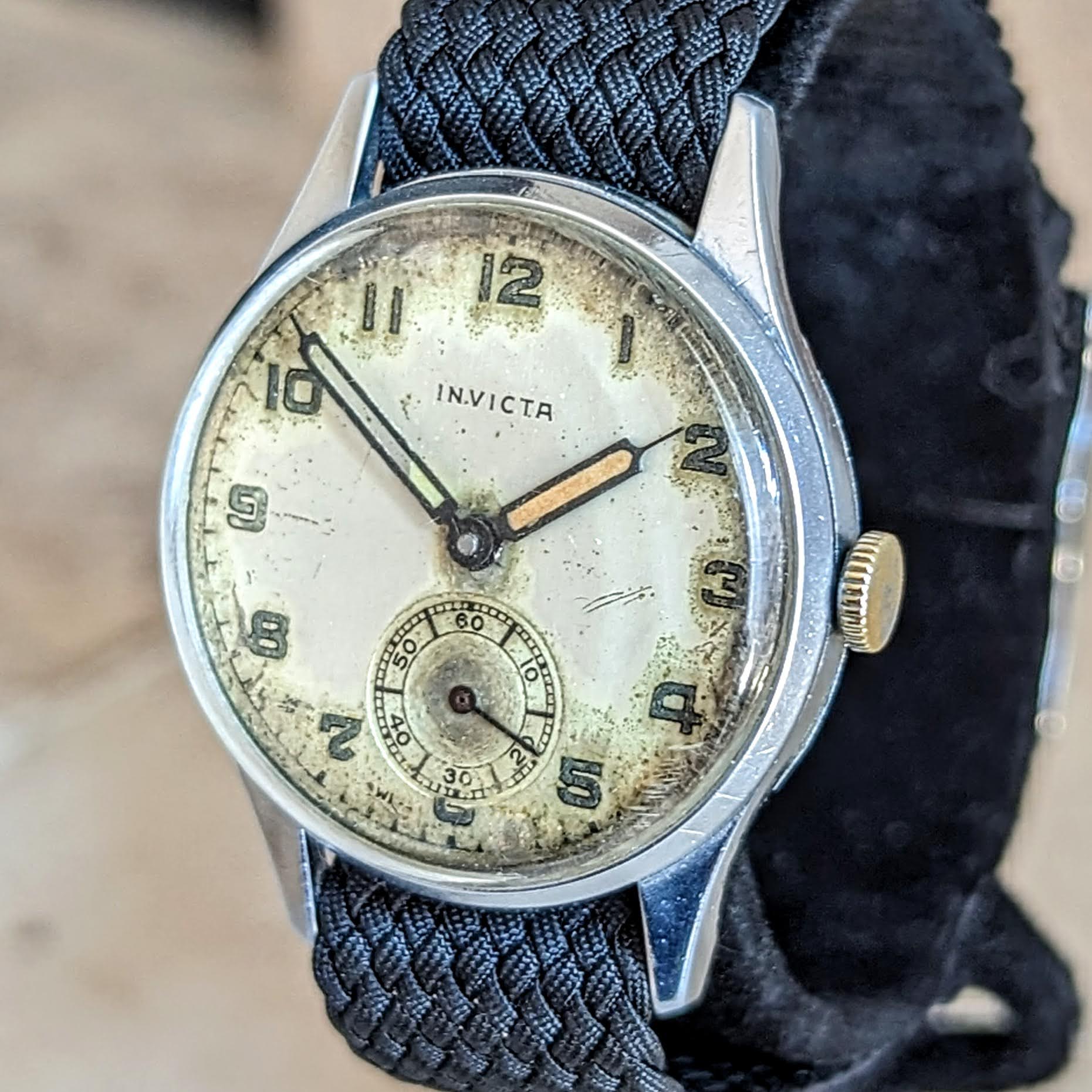 INVICTA Military Wristwatch 15 Jewels Cal. 114 Adjusted Swiss 1950's Vintage Watch