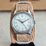 1944 BULOVA Watertite Service Wristwatch 17 Jewels Swiss Made Watch