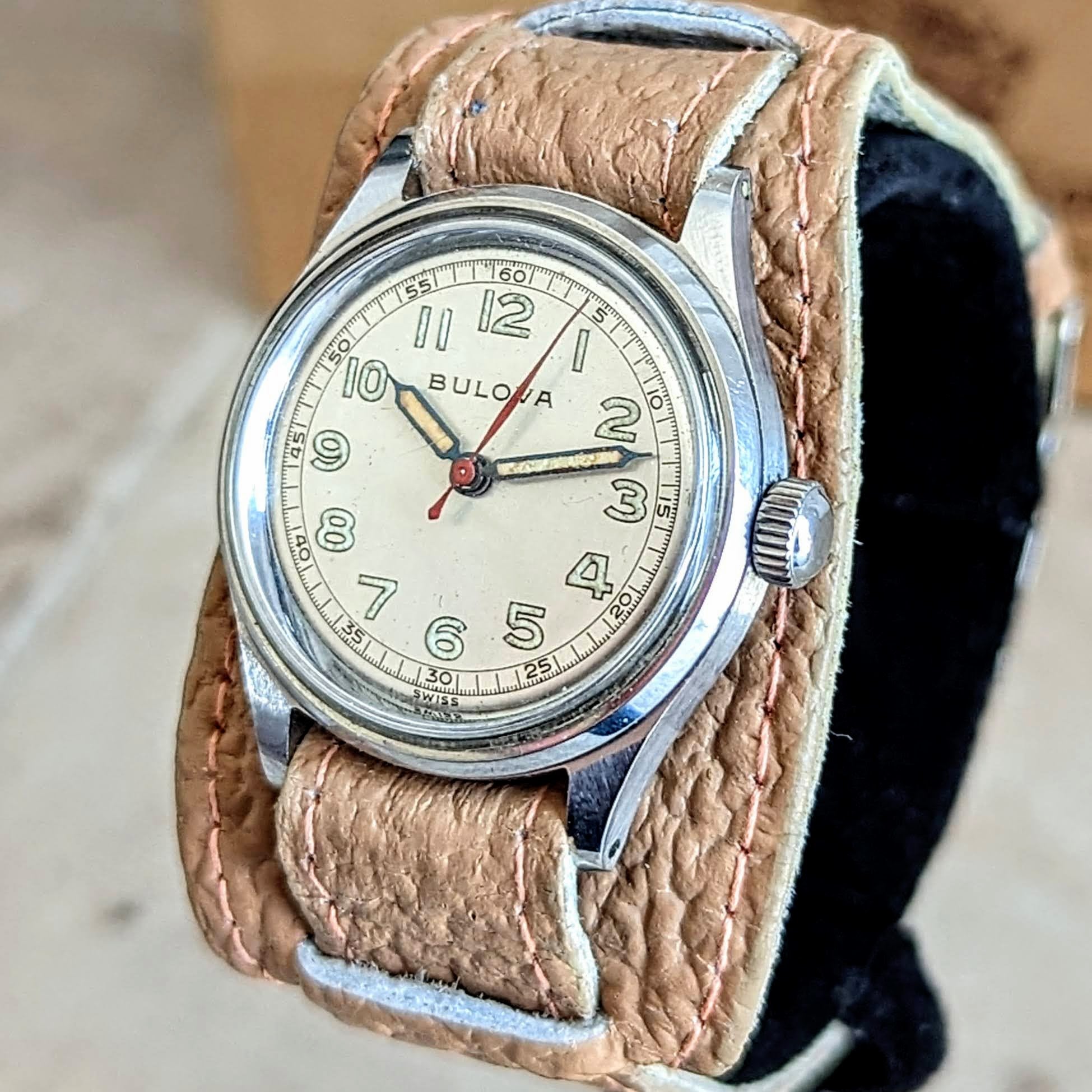 1944 BULOVA Watertite Service Wristwatch 17 Jewels Swiss Made Watch