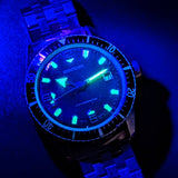 SURFKING Diver Wristwatch by WELSBRO Watch Co. Date Indicator Swiss Made Watch