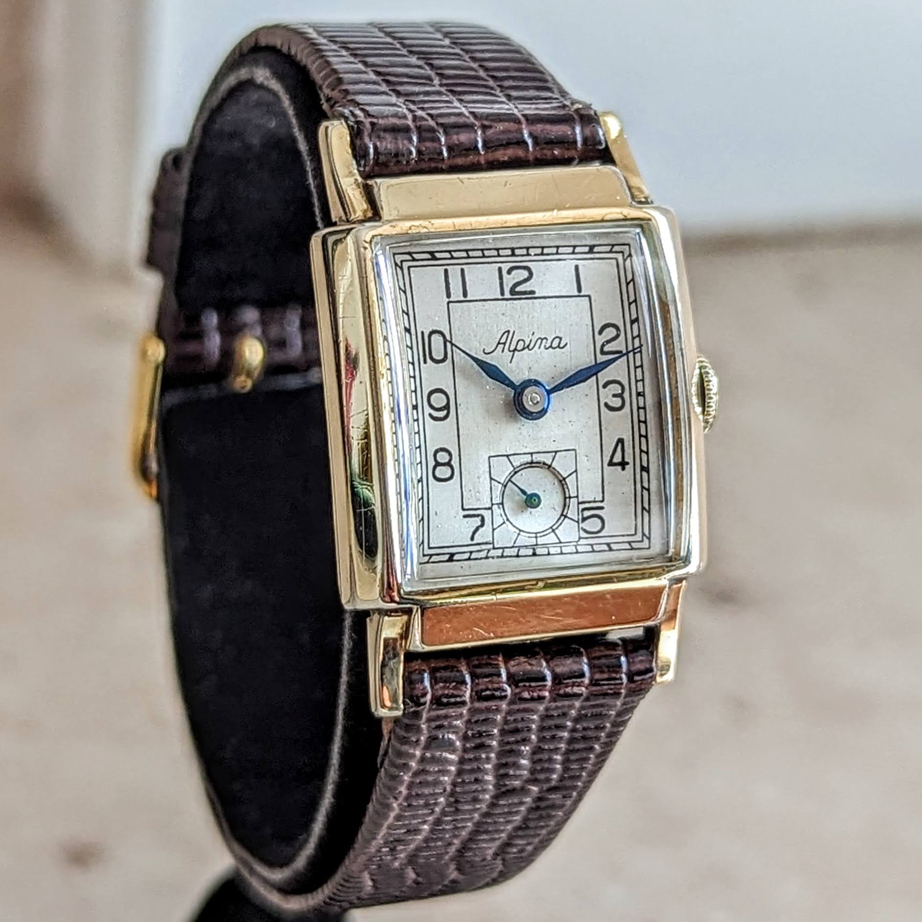 1950s ALPINA Wristwatch 17 Jewels Cal. 566 Swiss Made 10K GF Watch