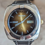 WALTHAM VACUUM Automatic Wristwatch Day/Date 1970s Vintage Watch