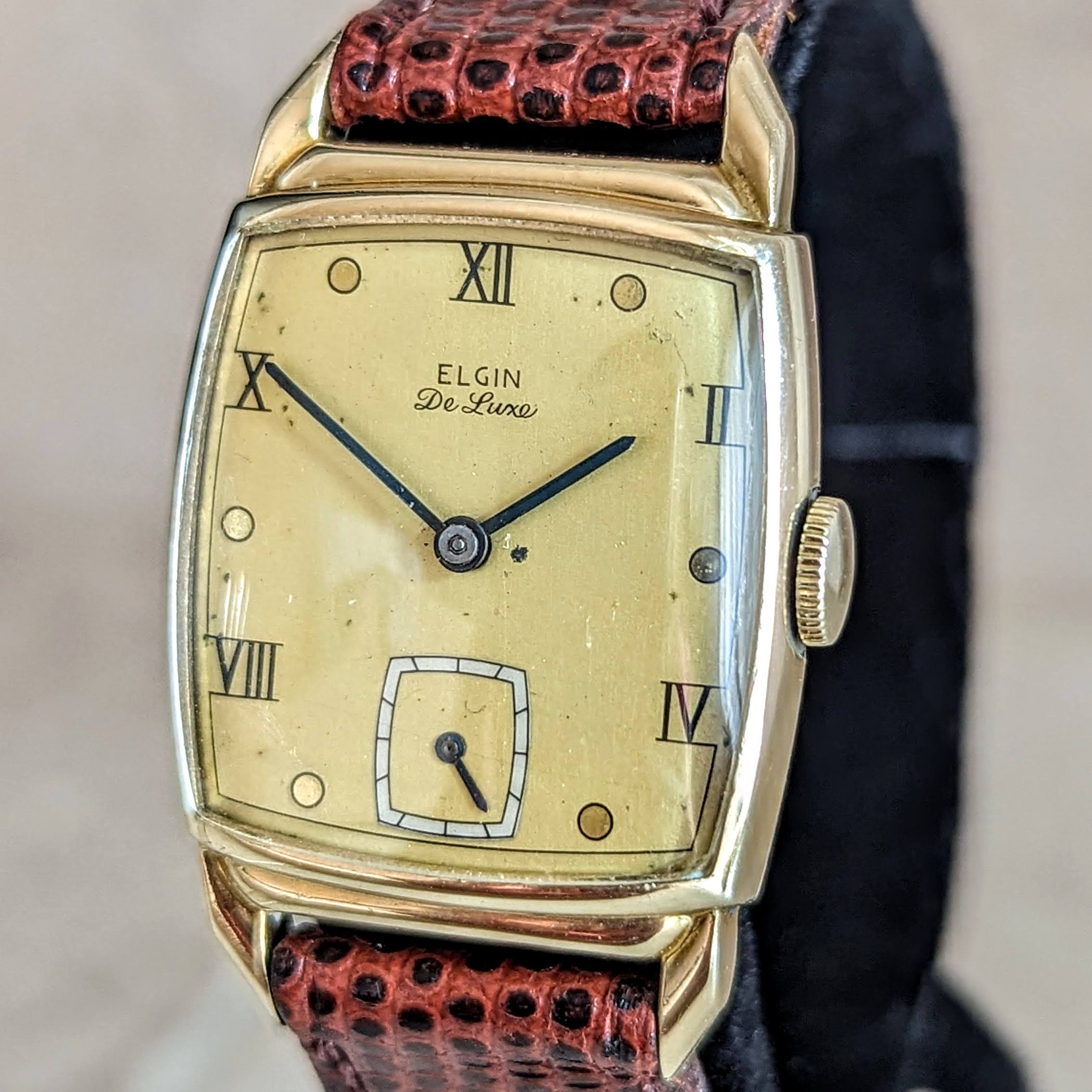 1946 ELGIN DeLuxe Watch 17 Jewels Grade 558 U.S.A. Vintage Wristwatch