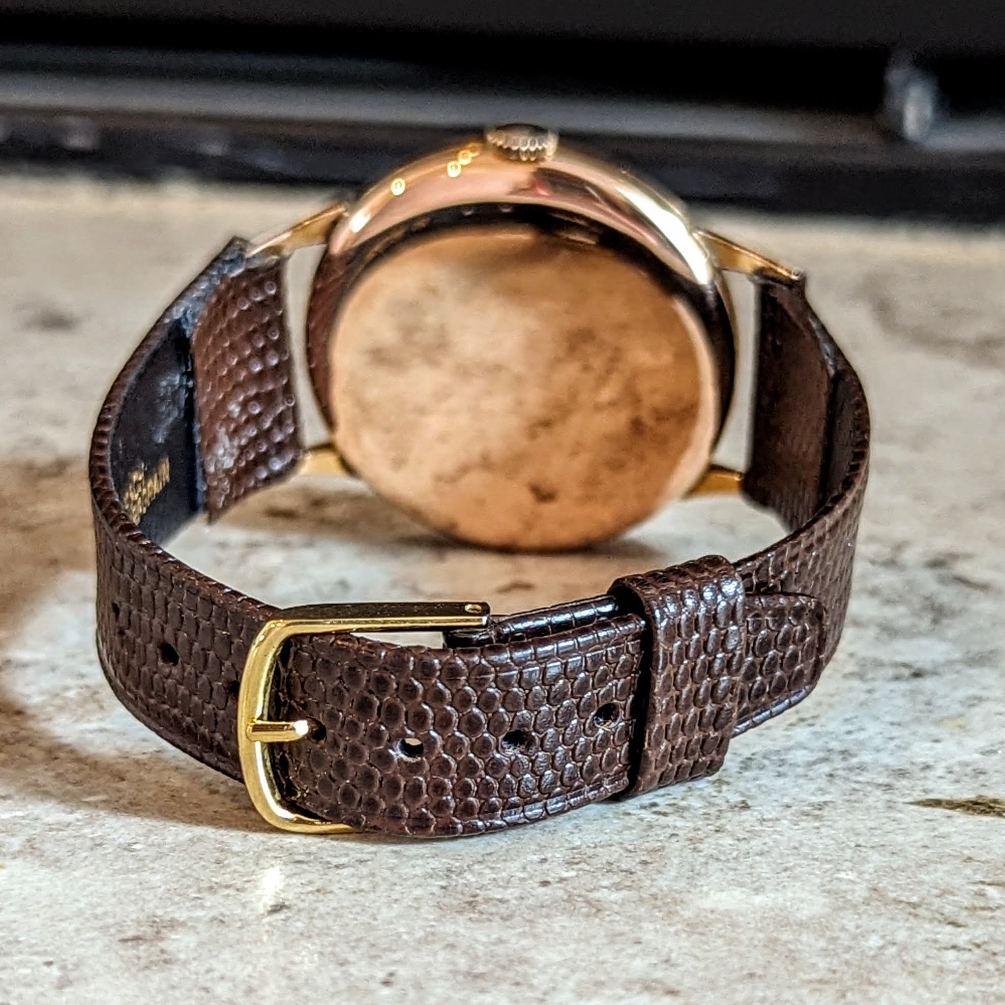 1954 OMEGA Jumbo Wristwatch 37mm 18K Rose Gold Vintage “Ressort Incassable” Watch