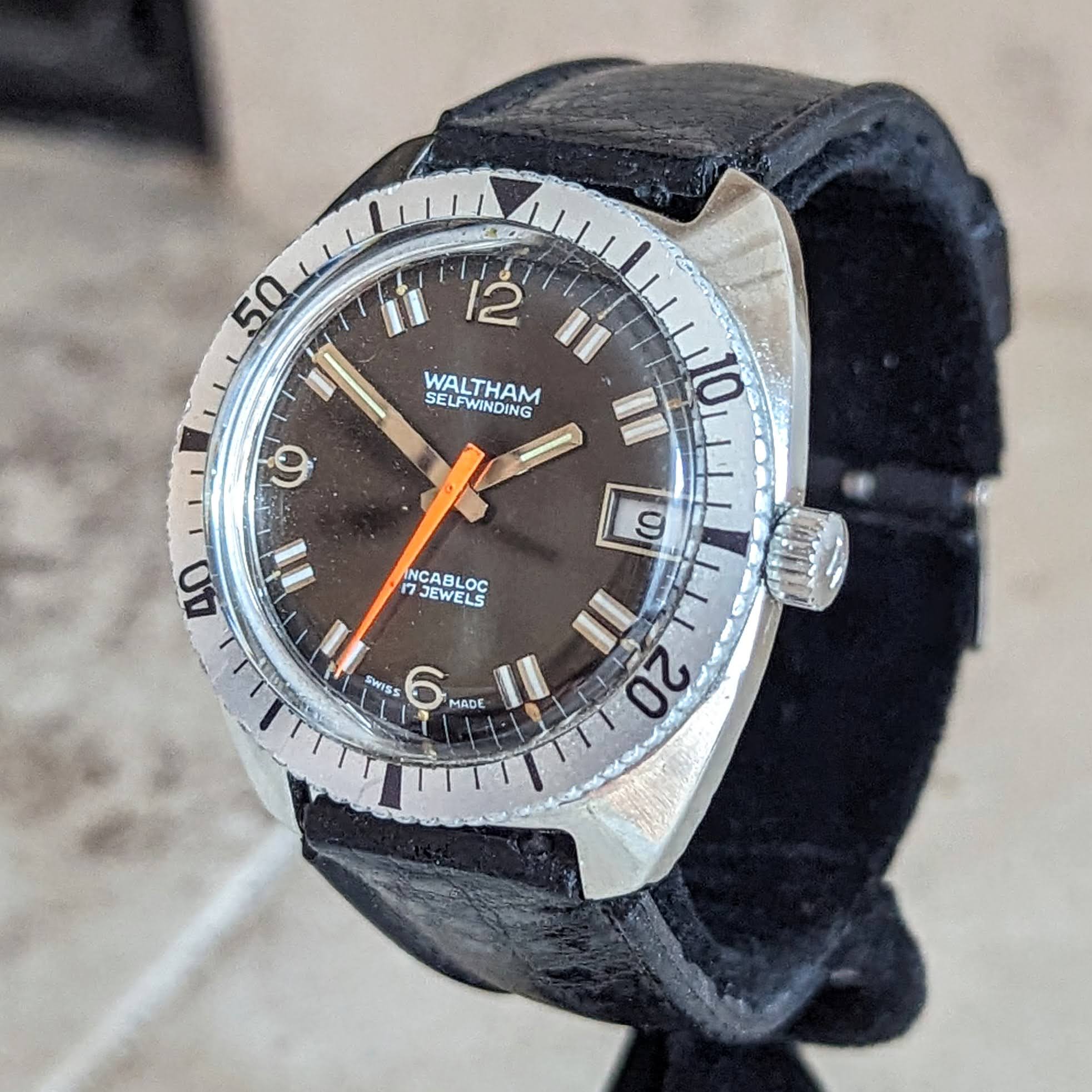WALTHAM Selwinding Wristwatch Vintage Skindiver Watch 17 Jewels