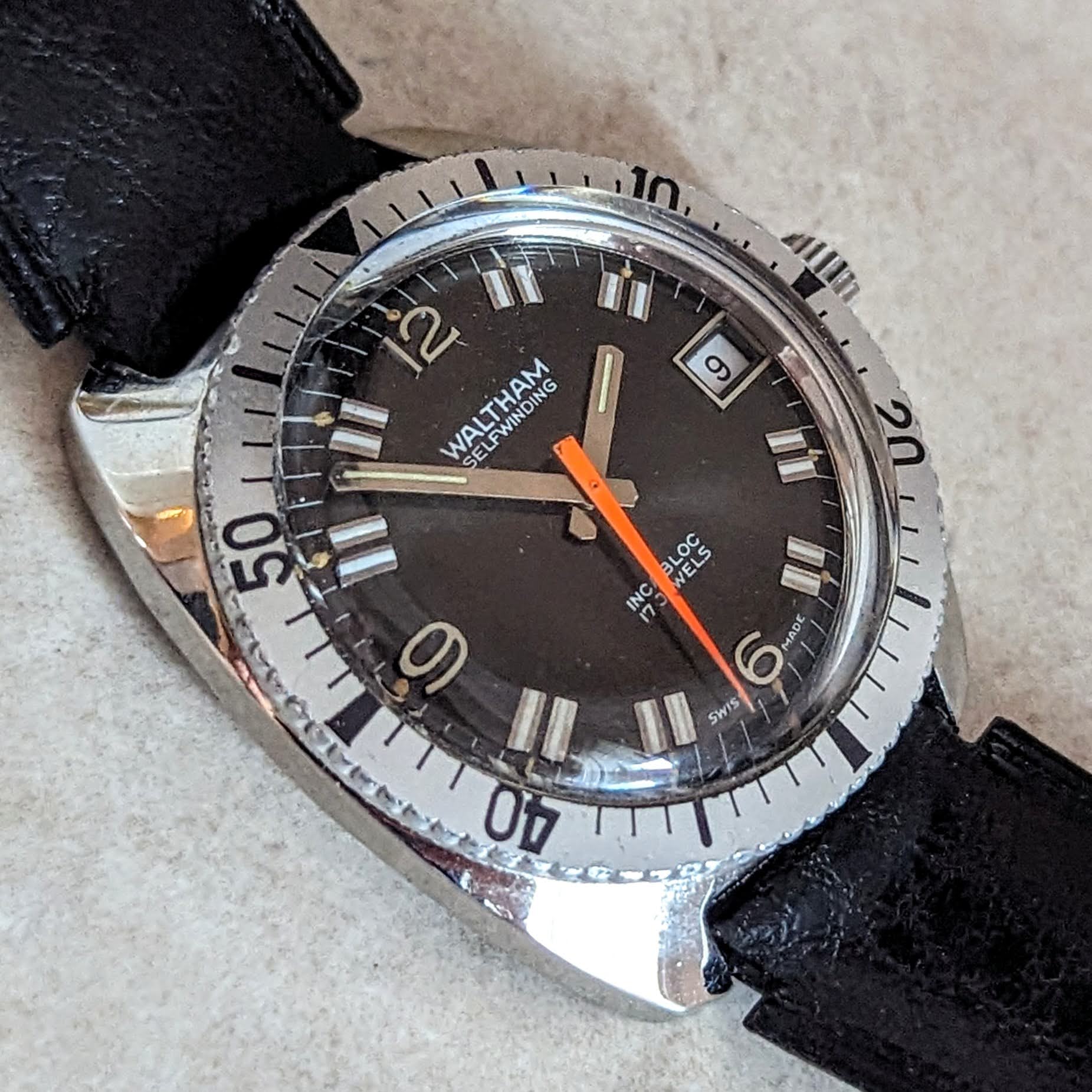 WALTHAM Selwinding Wristwatch Vintage Skindiver Watch 17 Jewels