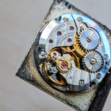 Must de Cartier Tank Watch 925 Gold Plated Case 23x30mm Roman Numerals Dial Manual-Wind Wristwatch