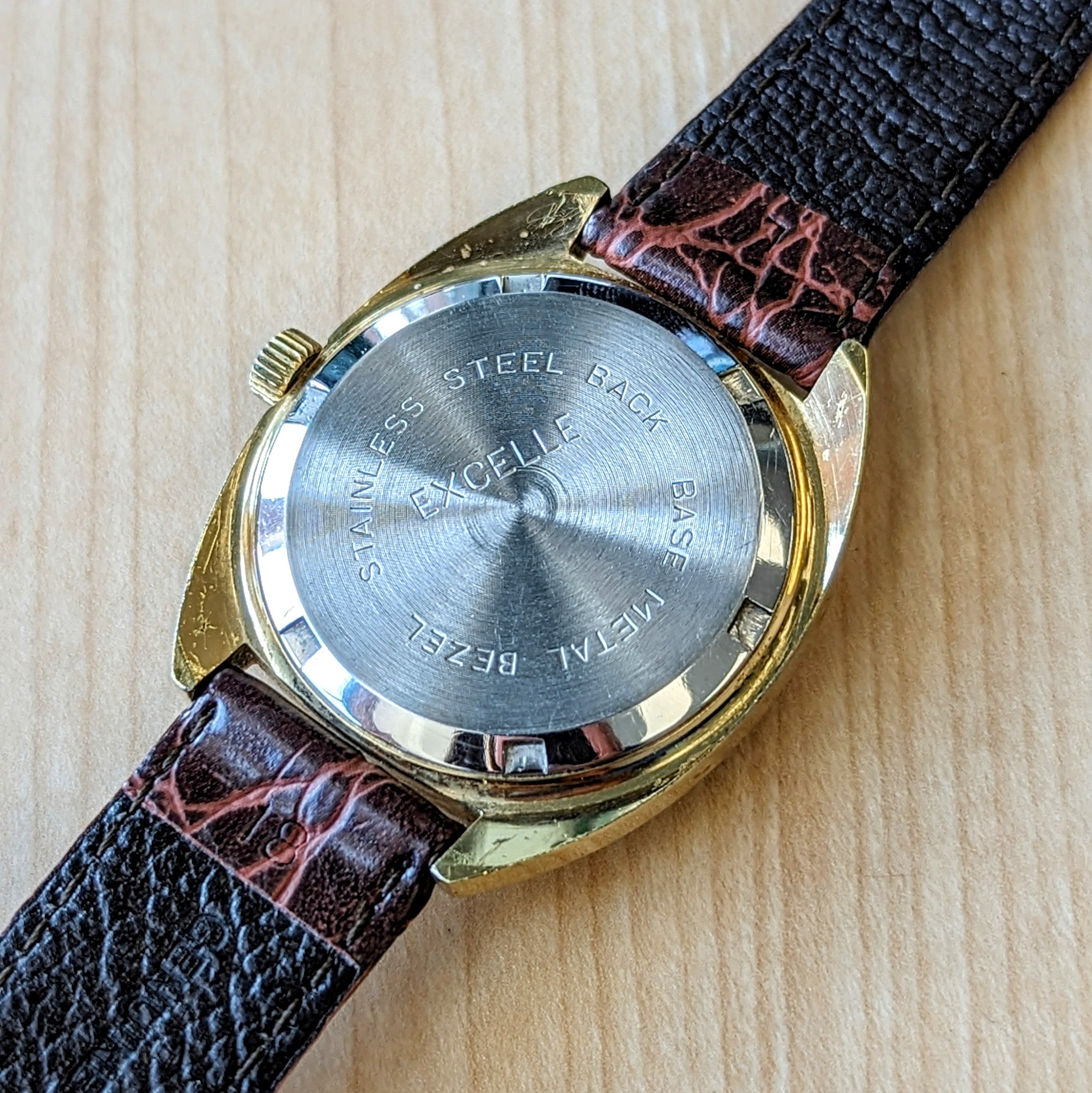 Vintage EXCELLE Watch 17 Jewels Cal. SGT 100-1 E4 Date Indicator Wrist ...