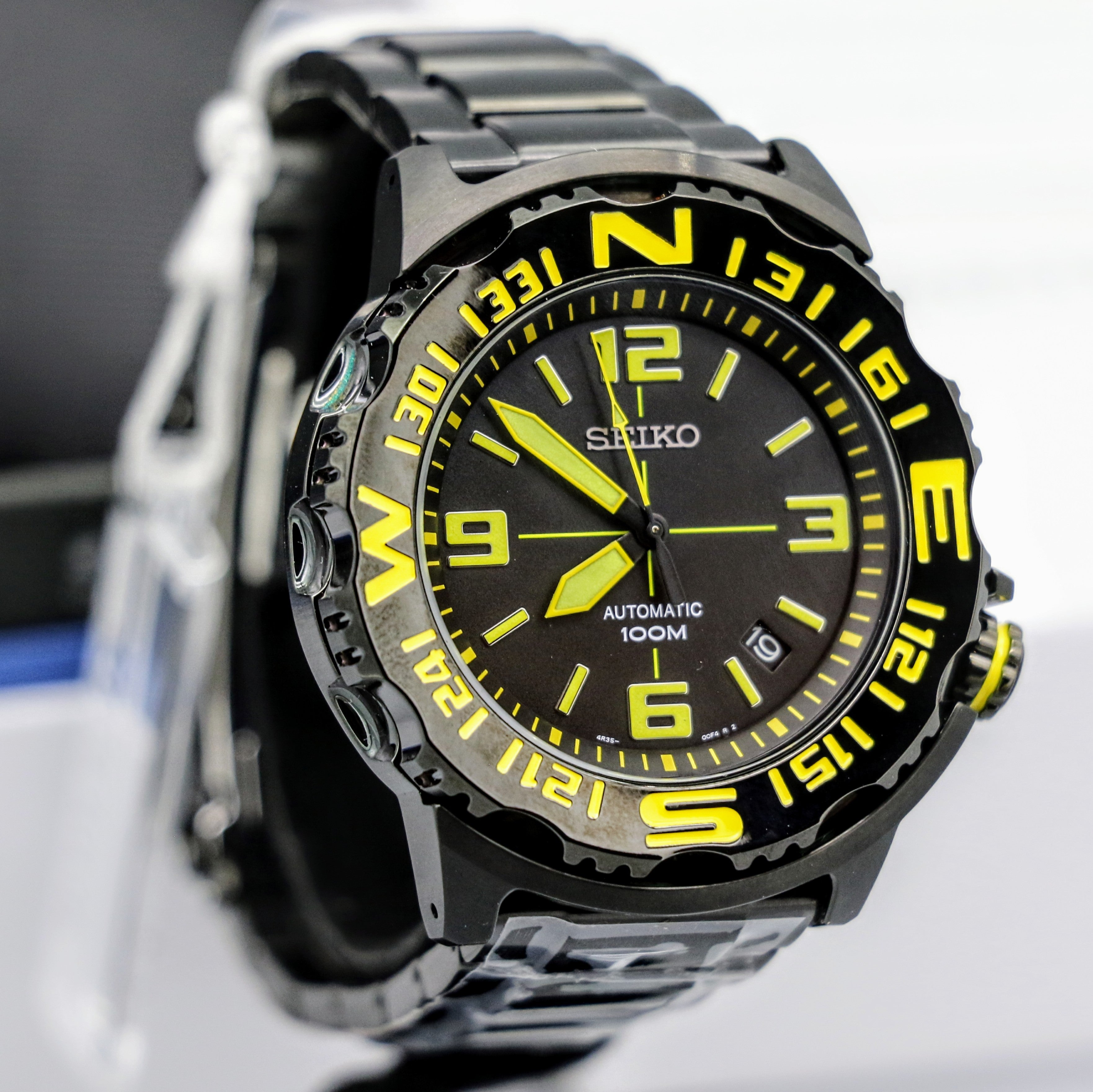 BRAND NEW SEIKO Superior Automatic Wristwatch Ref. SRP449K1 Compass Bezel Exhibition Back Watch