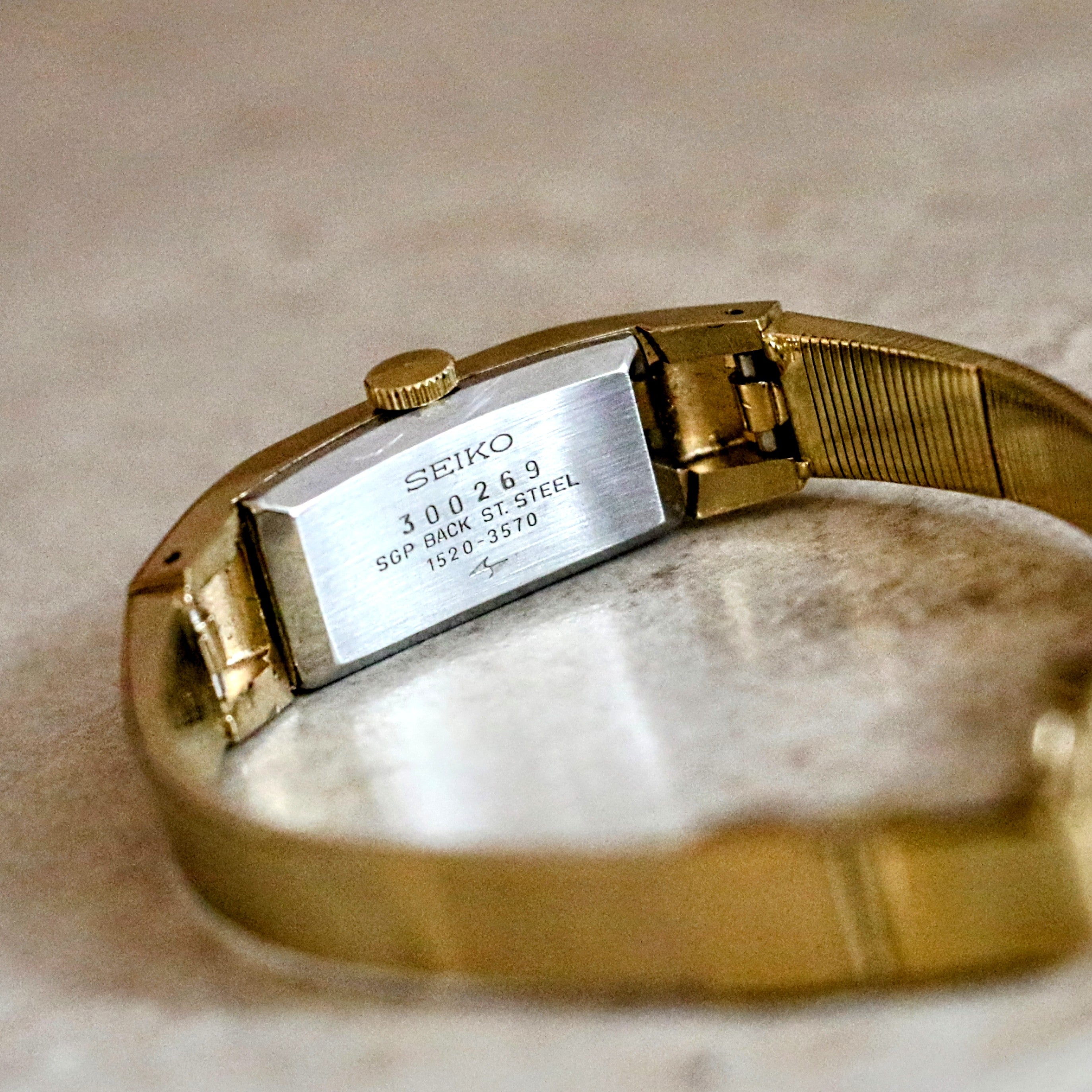 1973 SEIKO Ladies Watch Ref. 1520 3570 Rectangle Tank Case Wristwatch SECOND HAND HOROLOGY