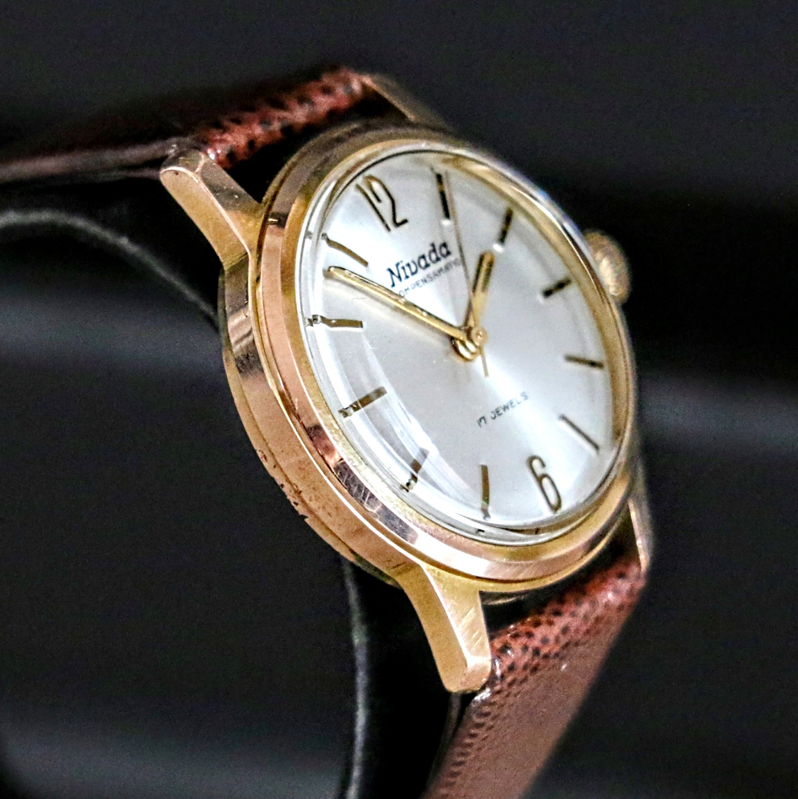 Vintage NIVADA Compensamatic Wristwatch Caliber AS ST 1802/03 17J Swiss Watch