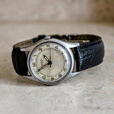 UNIVERSAL GENEVE Military WWII Wristwatch Caliber 267 17 Jewels Swiss Watch