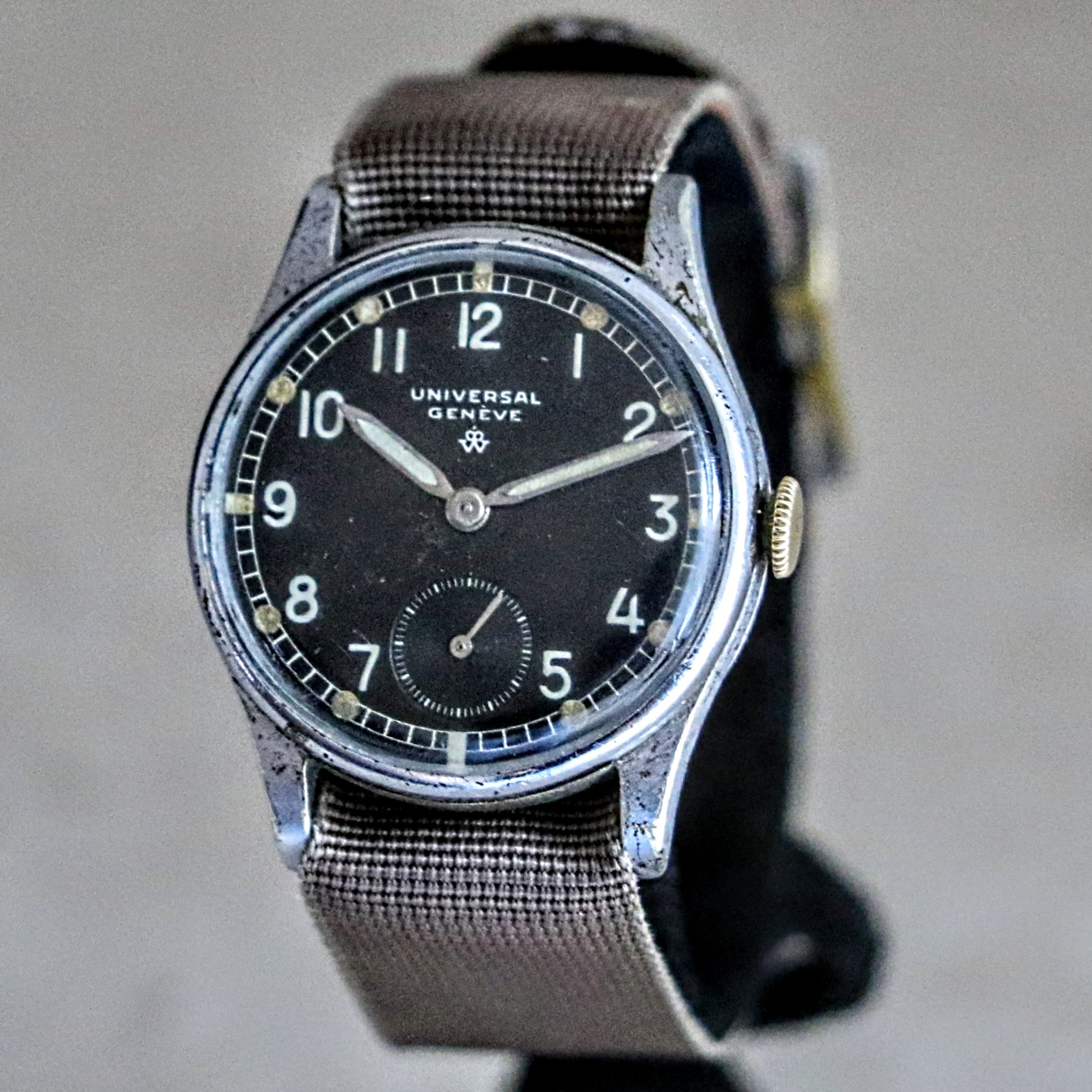 1939 UNIVERSAL GENEVE Royal Dutch Army WWII Wristwatch Military Issue 31250 Watch