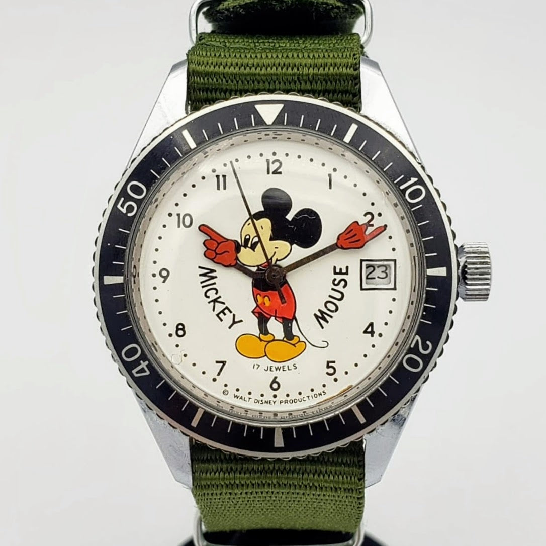 Vintage SEIKO Mickey Mouse Military Style Dive Wristwatch Swiss Cal. UTC 29 17J