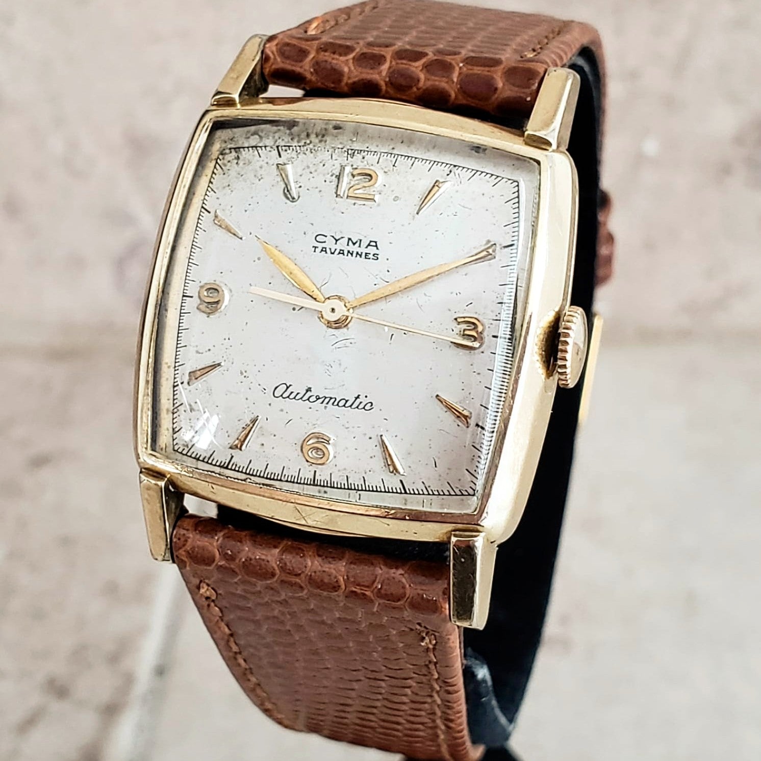 Vintage Cyma Bumper Automatic Wristwatch Swiss Caliber 420 17 Jewels Watch