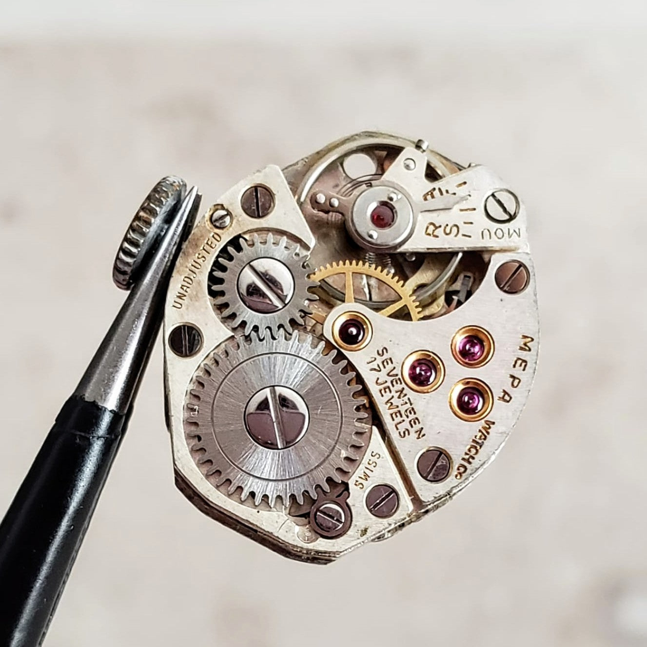 Vintage LUCERNE Ladies Wristwatch Mepa Watch Company Movement 17 Jewel SECOND HAND HOROLOGY