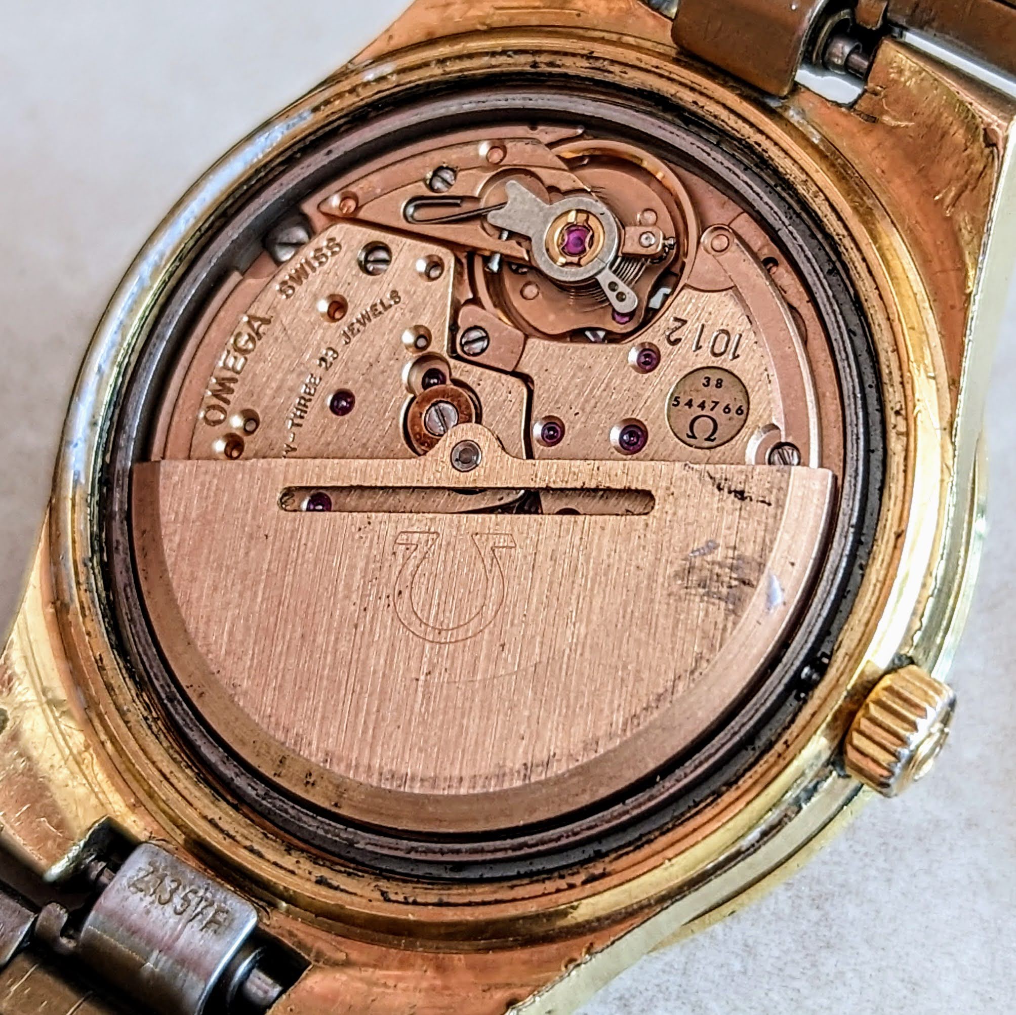 1974 OMEGA Geneve Automatic Watch Cal. 1012 Date Indicator 36mm