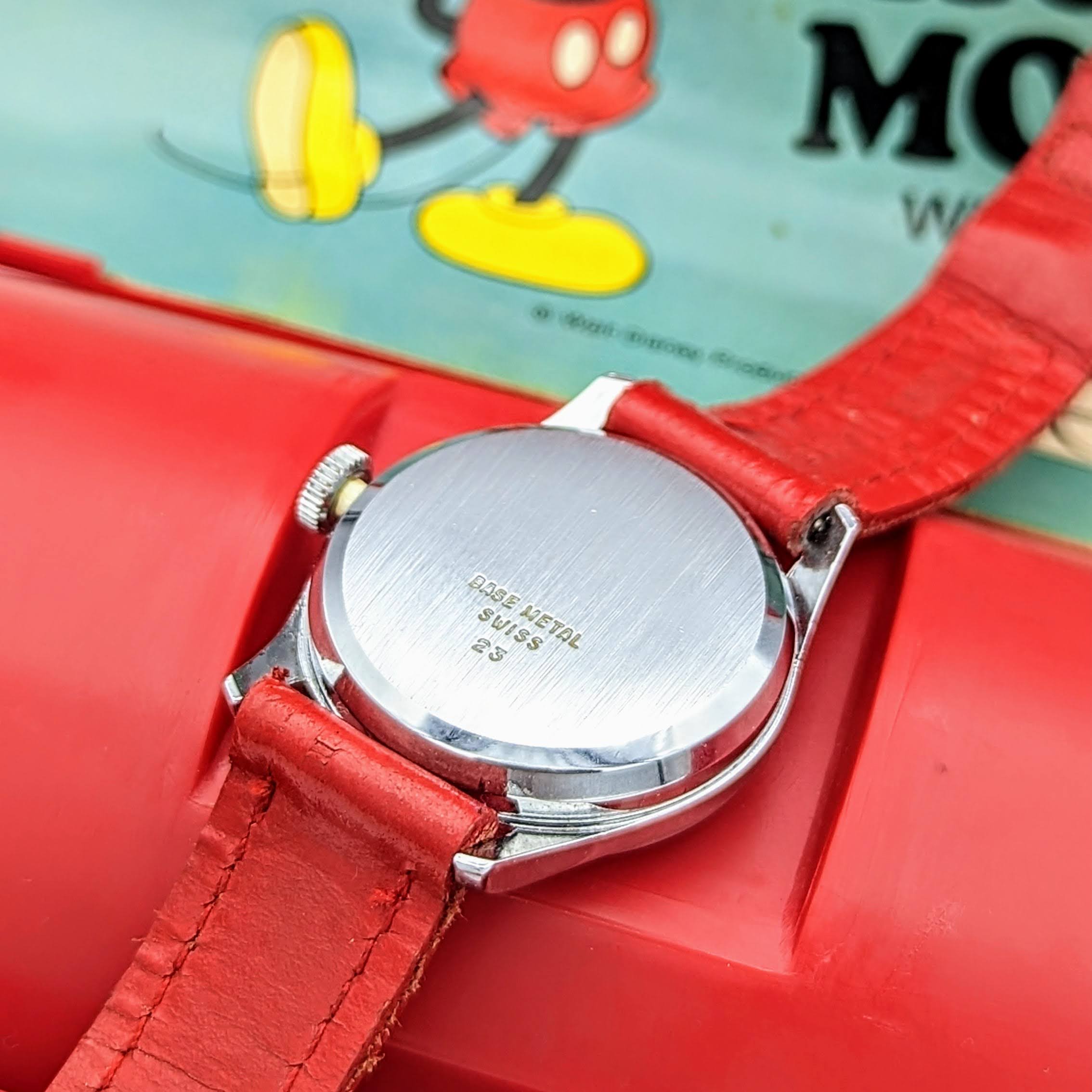 Shop 1975 MICKEY MOUSE Wristwatch Second Hand Horology SECOND
