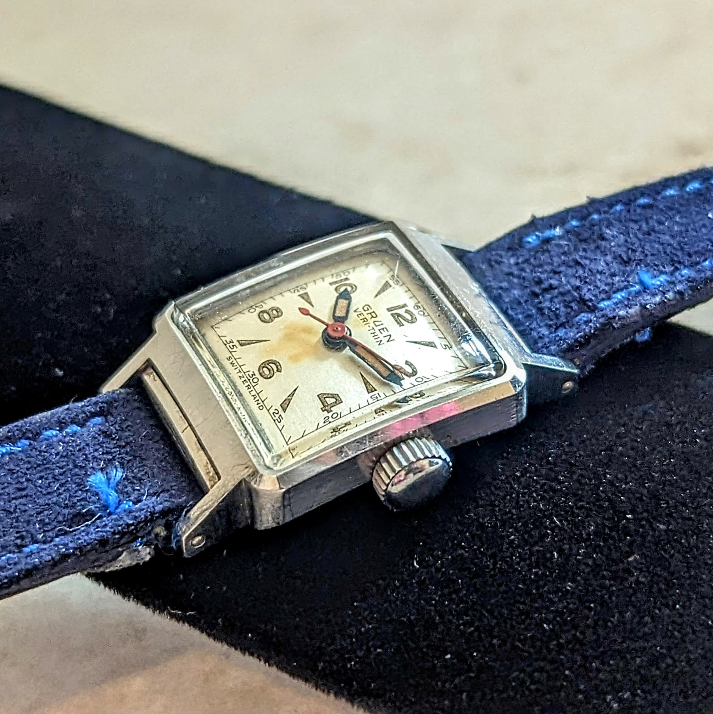 GRUEN Veri-Thin Ladies Watch 19mm Manual Wind Swiss Made Vintage Wristwatch