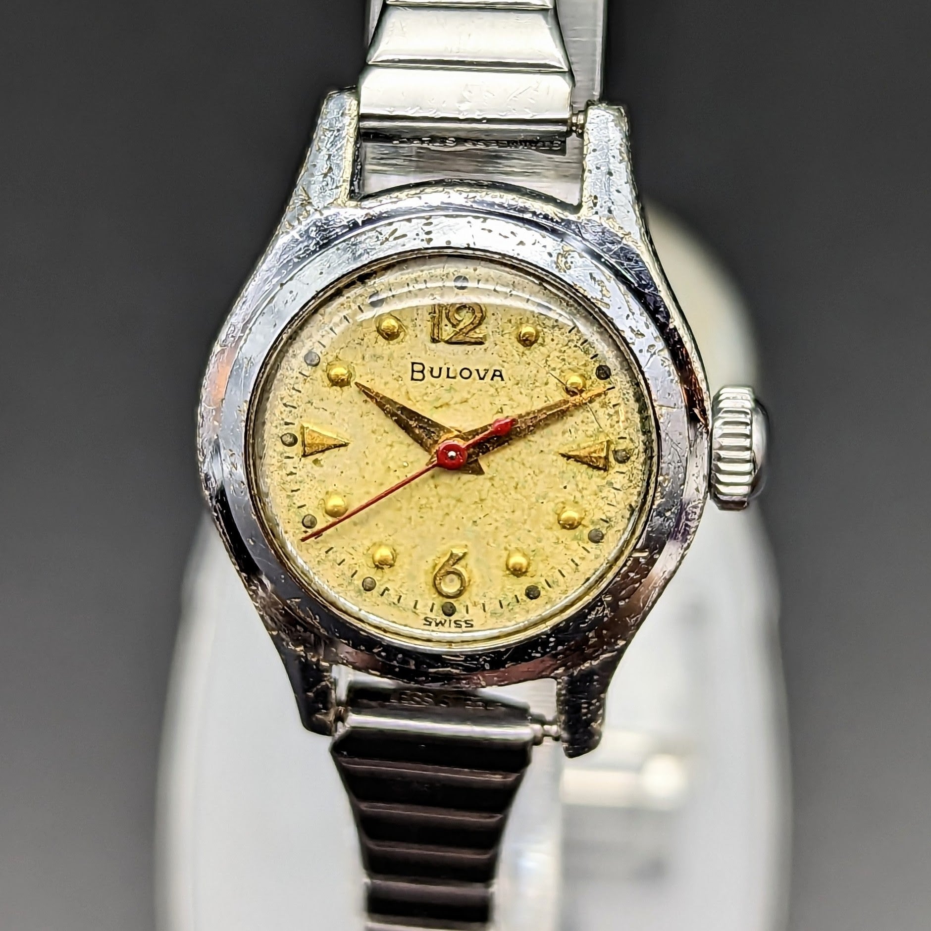 BULOVA 1956 Mermaid Ladies Wristwatch Swiss Made Cal. 7BUC 17 Jewels Watch