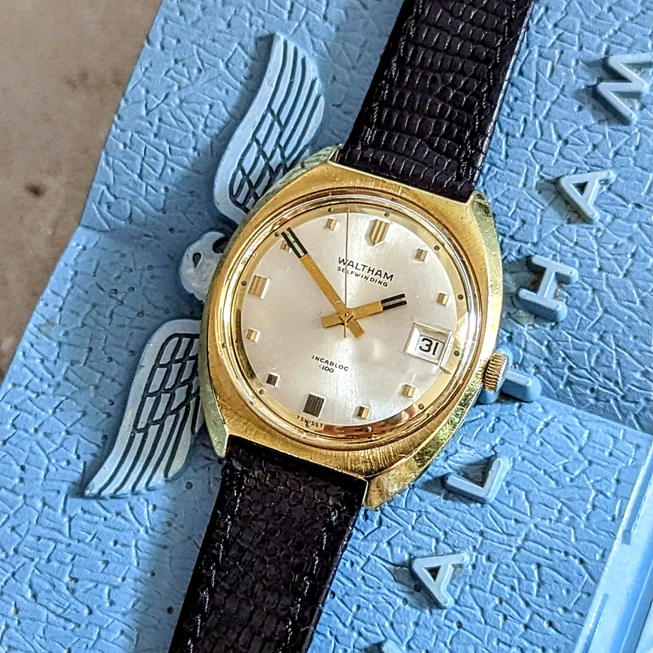 Waltham 25 jewel on sale self winding wristwatch