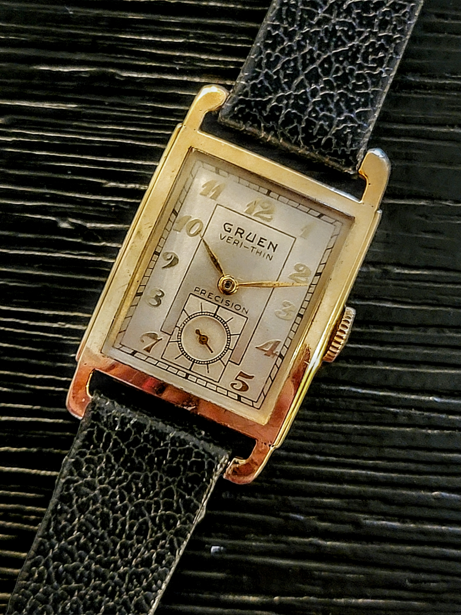 Gruen sales watch 14k