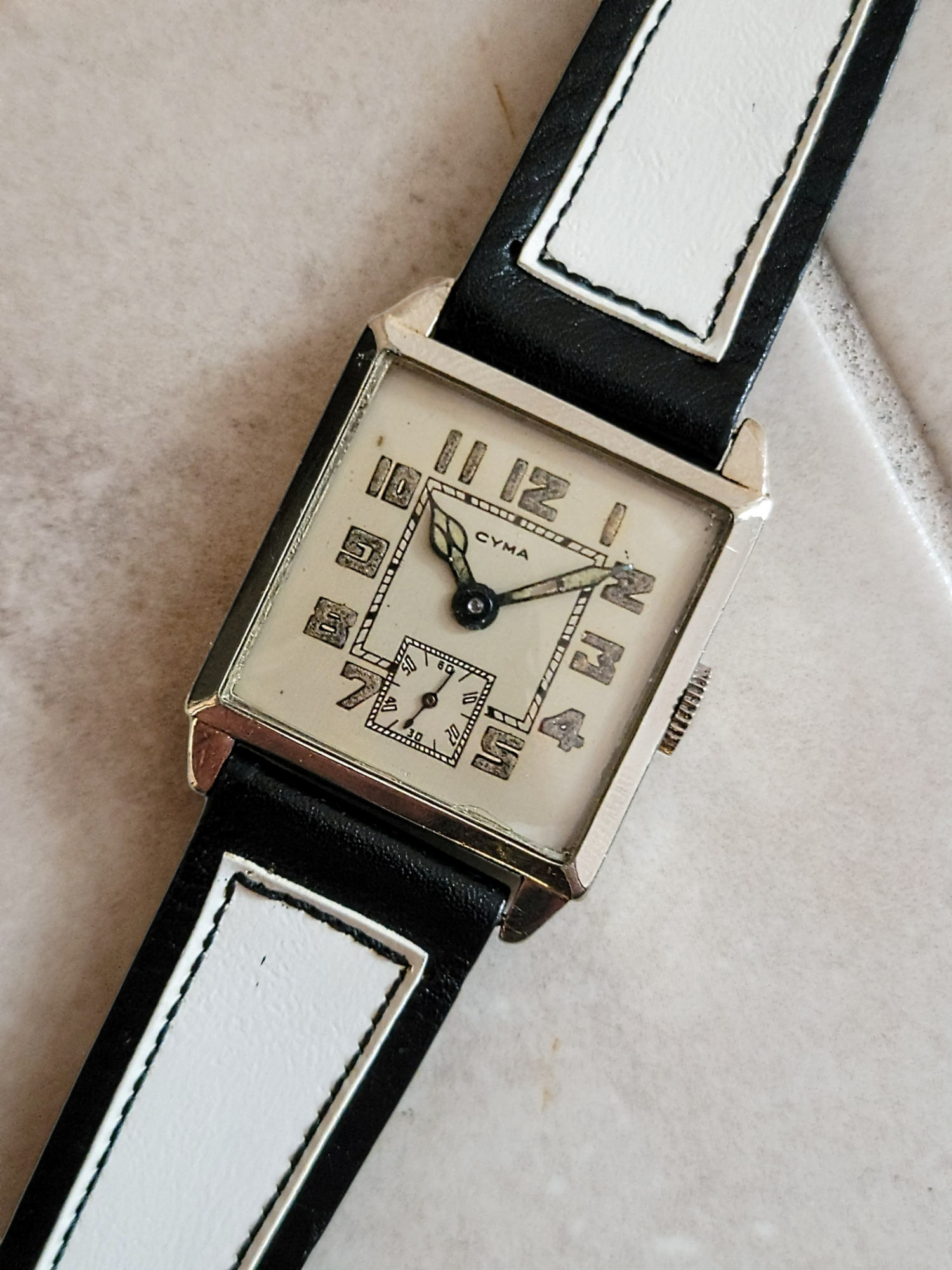 1930's CYMA Art Deco Wristwatch 15 Jewels Ref. 038 Swiss Made