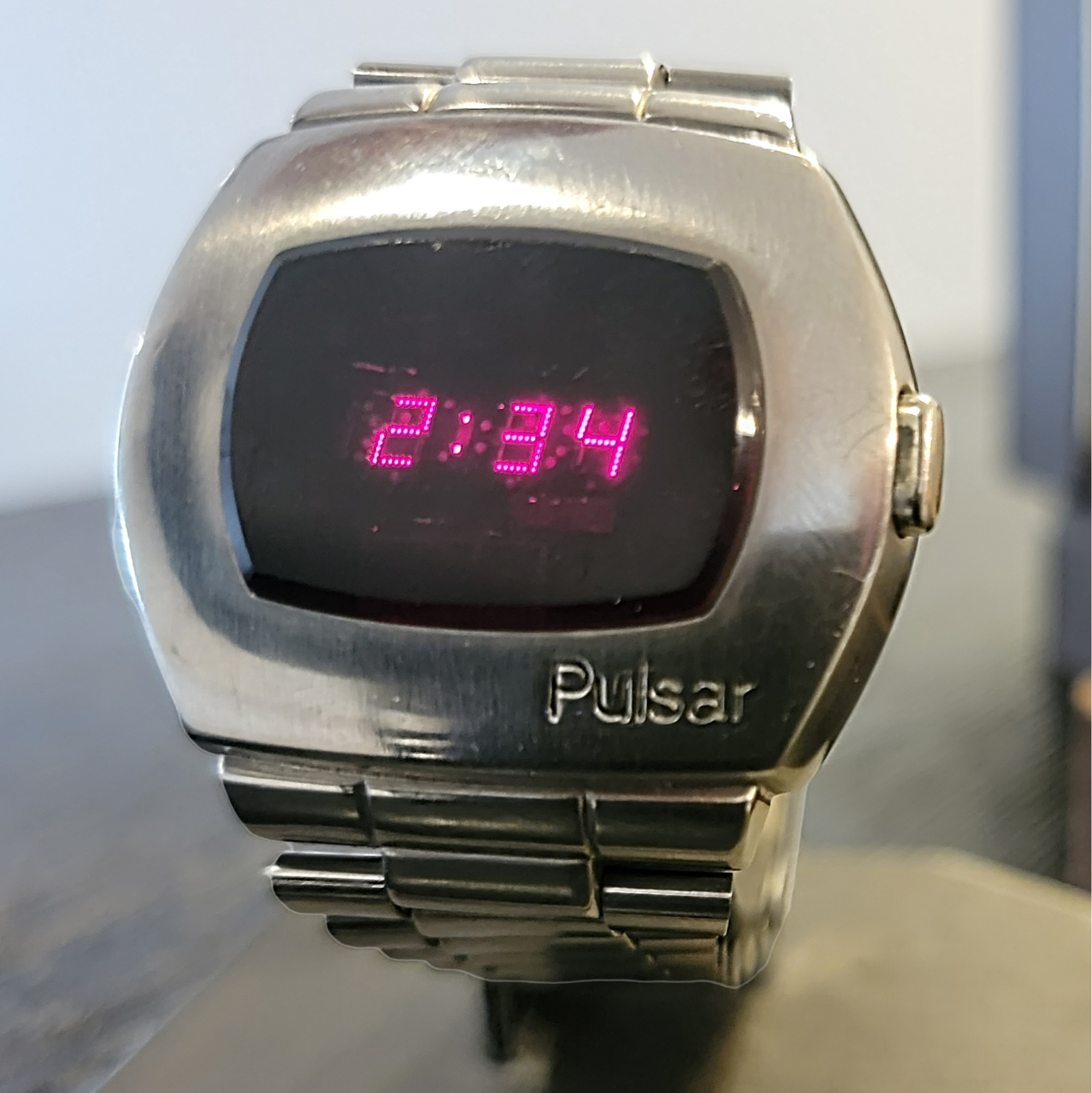 1973 PULSAR P2 Astronaut Wristwatch LED Digital Watch All S. Steel SECOND HAND HOROLOGY